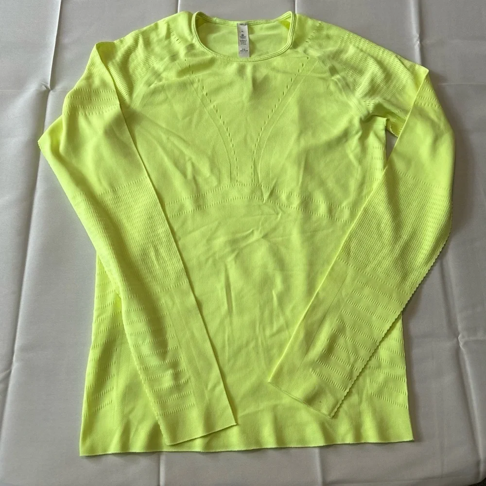 Lululemon Light Speed Long Sleeve Ray Neon Yellow Lightweight Size Medium - Picture 3 of 6